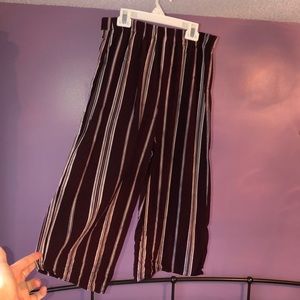 Flowy striped capri’s